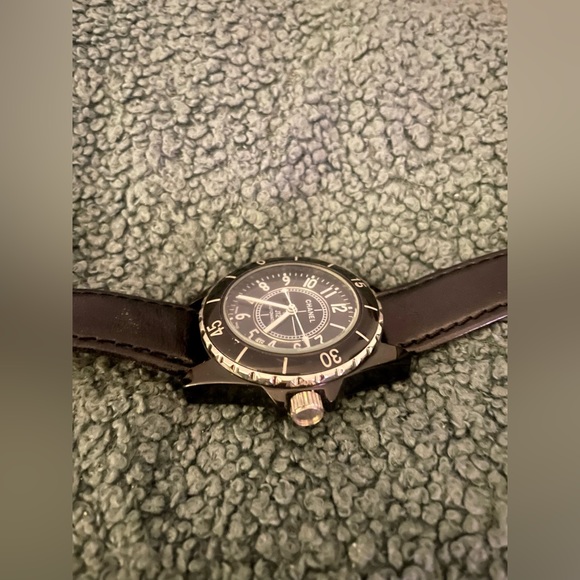 Chanel J12 watch - Picture 3 of 5